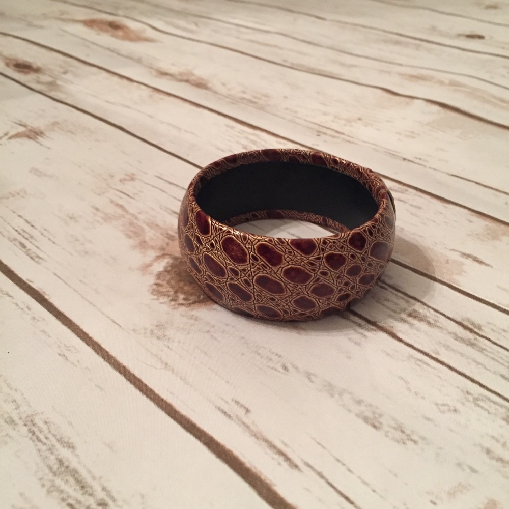 Texture bracelet